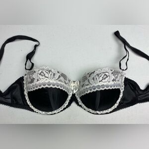 S&S BLK/WHT LACE Lightly Lined Underwire, 36C *P1075